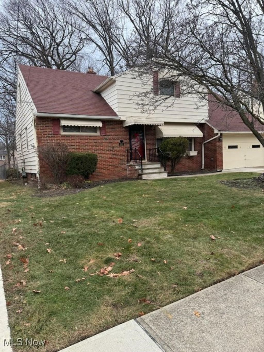 Photo of 1685 Oakham Road, Euclid, OH 44117 (MLS # 5178073)