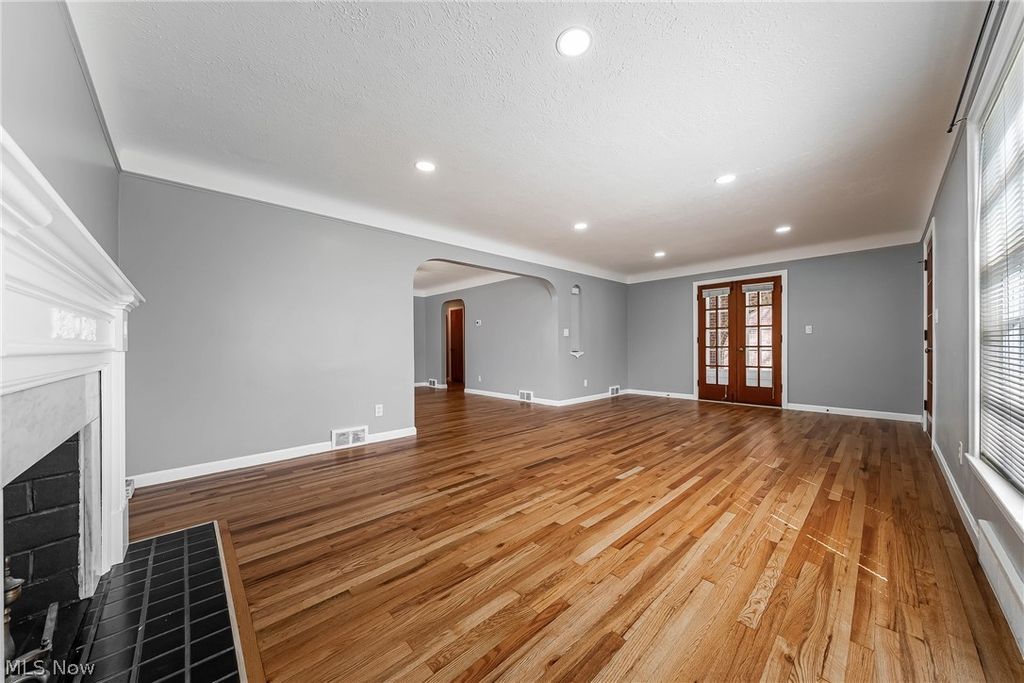 Photo of 1384 Argonne Road, South Euclid, OH 44121 (MLS # 5204116)