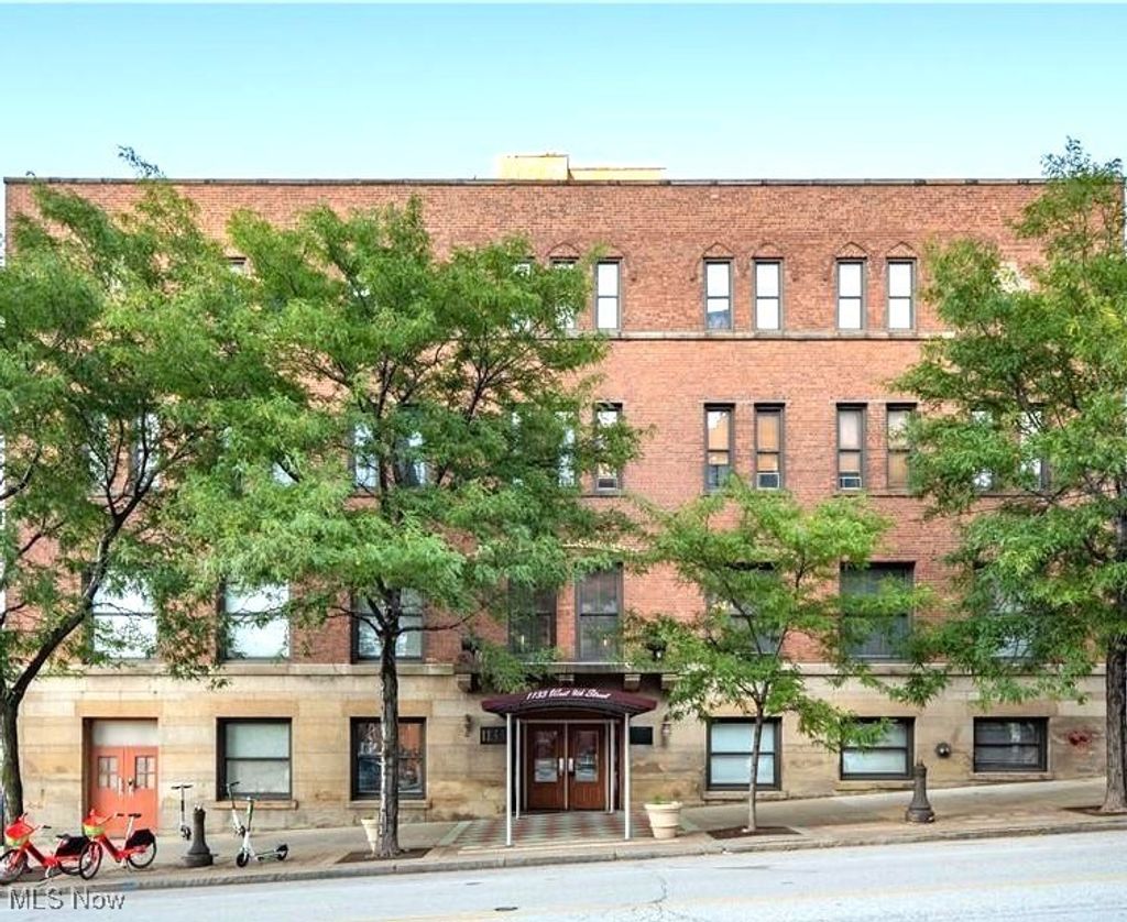 Photo of 1133 W 9th Street #315, Cleveland, OH 44113 (MLS # 5182509)
