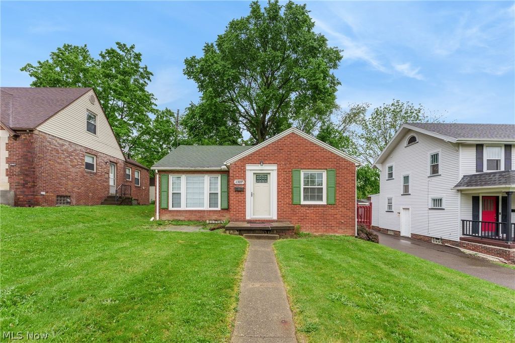 Photo of 1307 23rd Street NE, Canton, OH 44714 (MLS # 5212639)
