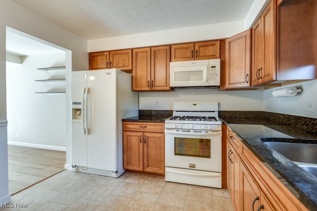 Concord Square Village Condo F - Residential