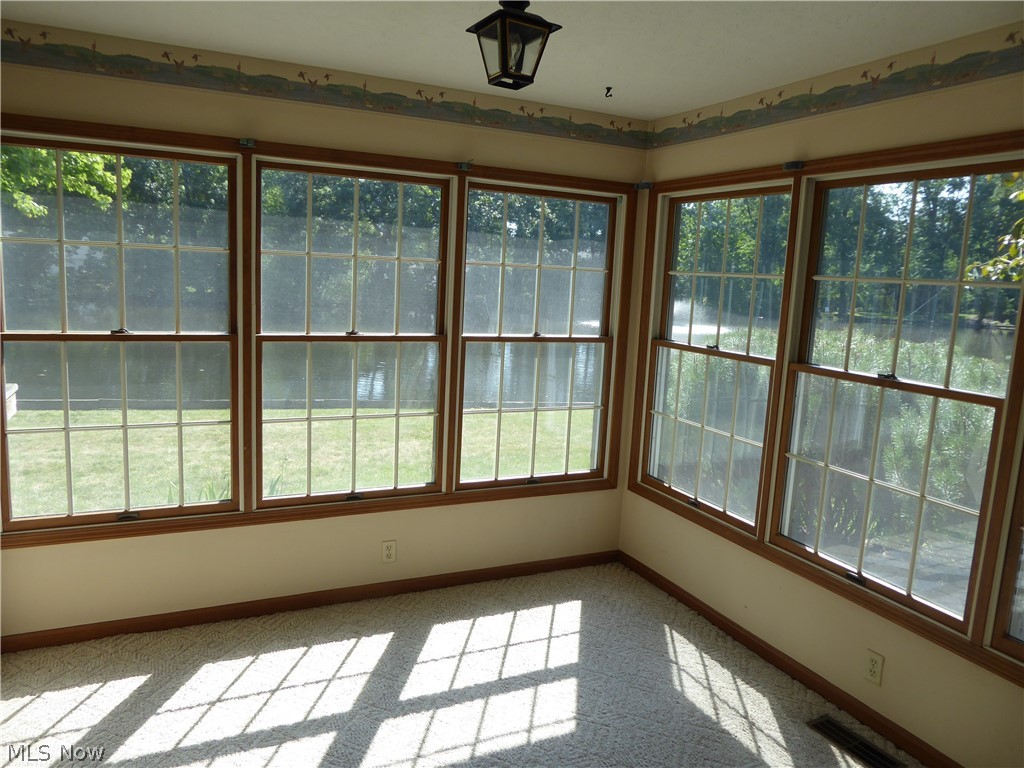 Lakeside Condos/King James Nor - Residential