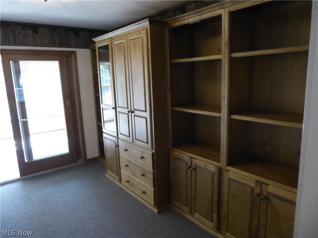 Lakeside Condos/King James Nor - Residential