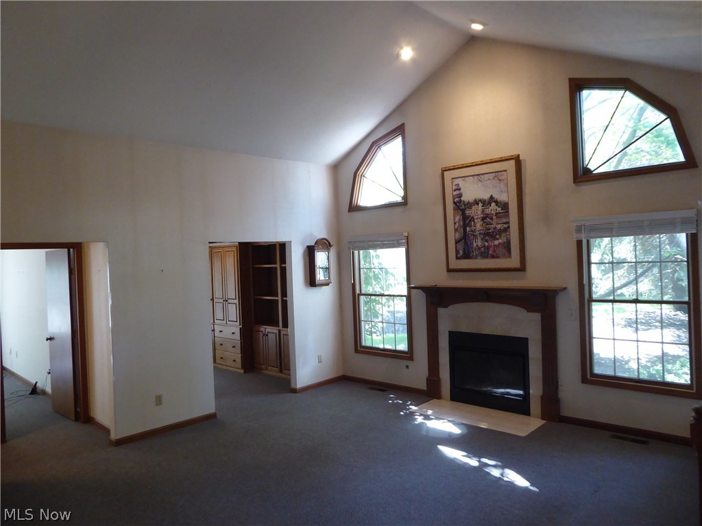 Lakeside Condos/King James Nor - Residential