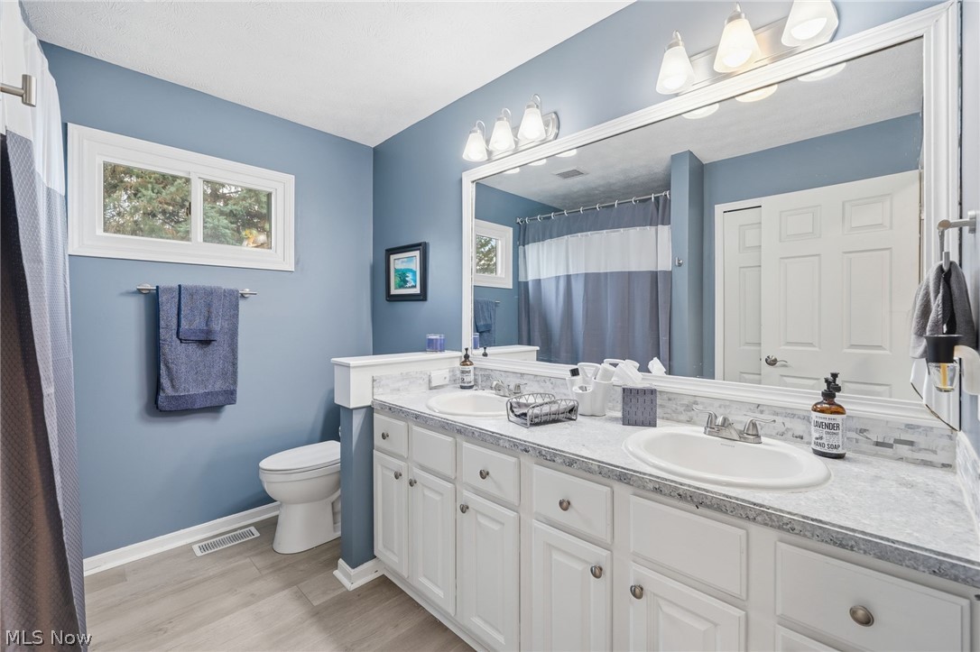 Williamsburg Village Estates - Residential