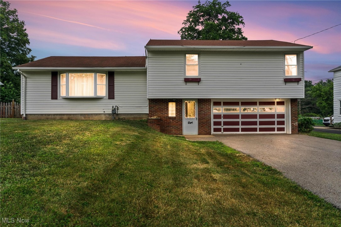Welcome to 131 Yunker Court in Carlisle Township, - peaceful living on a quiet side street.
Located on .3 serene acres, just south of Elyria, this 4 -bedroom, 2.5- bathroom home has 2140
square feet. The spacious family room features a unique fireplace and a picture window. The
living room with hard wood floors is adjacent to the eat in kitchen, first floor bedroom and full
bathroom. The second floor has 3 bedrooms with fresh paint and wood floors, a full bathroom,
a half bathroom and large closets. The unfinished basement is 912 square feet with walk out
access to the back yard. The well worn interior needs renewing but the home’s bones are
strong. An enclosed porch offers more living space in 3 seasons. Attached 2 -car garage and
newer windows/screens. Enjoy the views of Yunker Pond from the deck, living room and yard.
Conveniently located close to highways, shopping and restaurants. Midview Schools.Schedule your showing today!