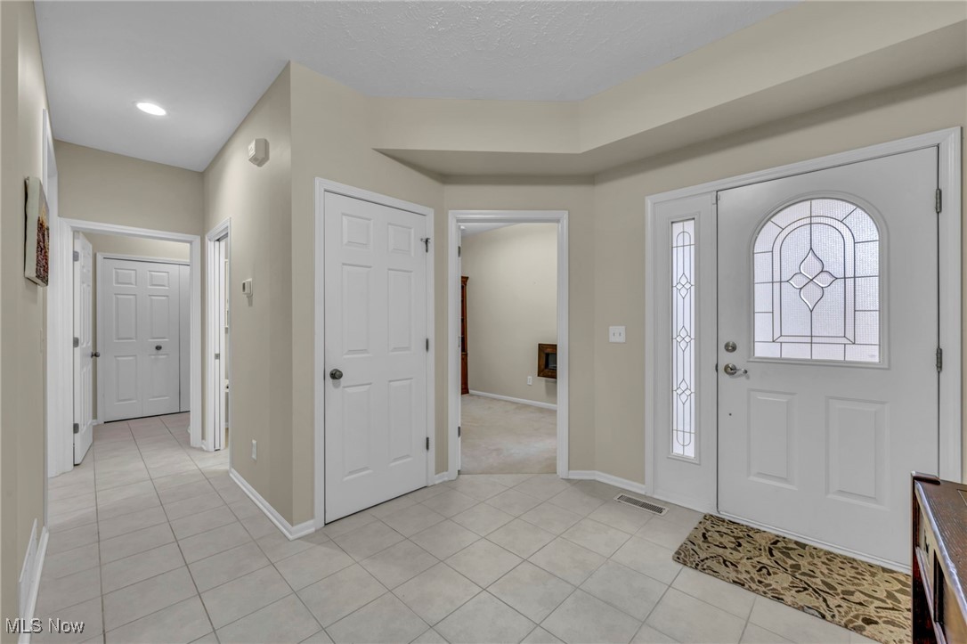 Vista Lago Condo - Residential