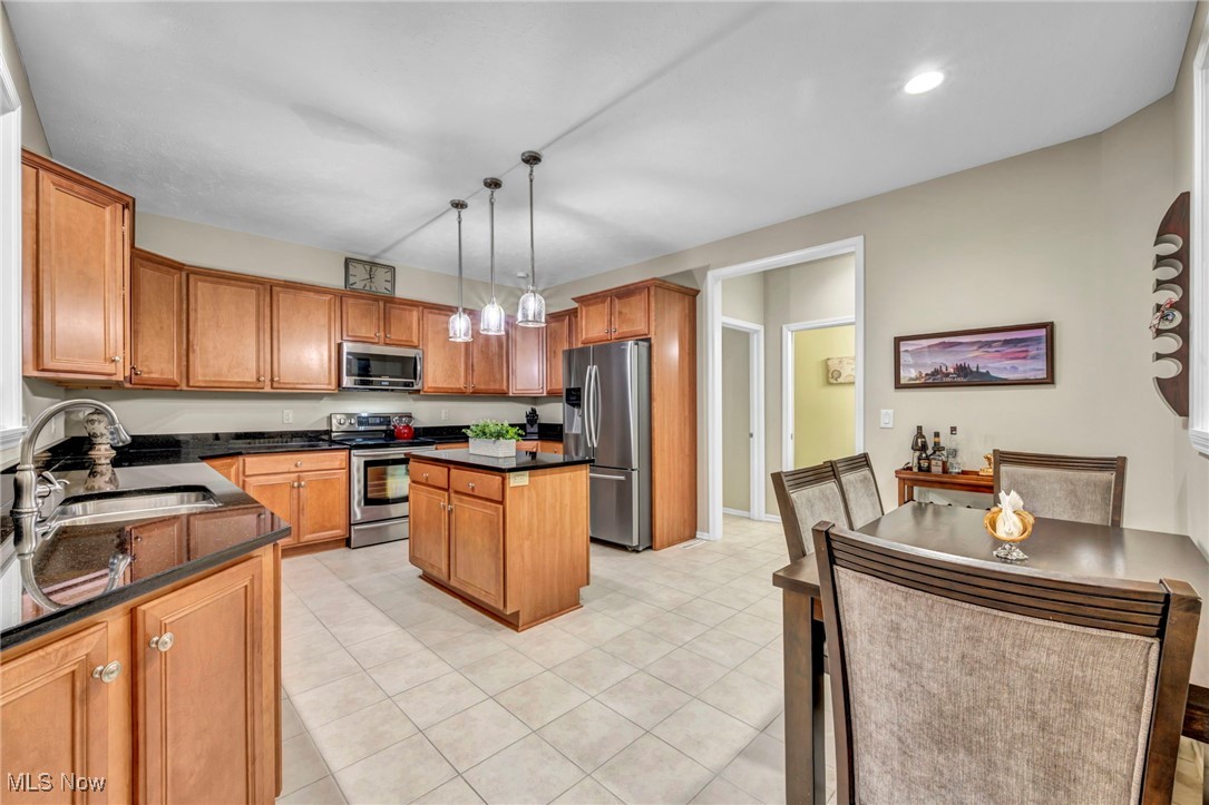 Vista Lago Condo - Residential