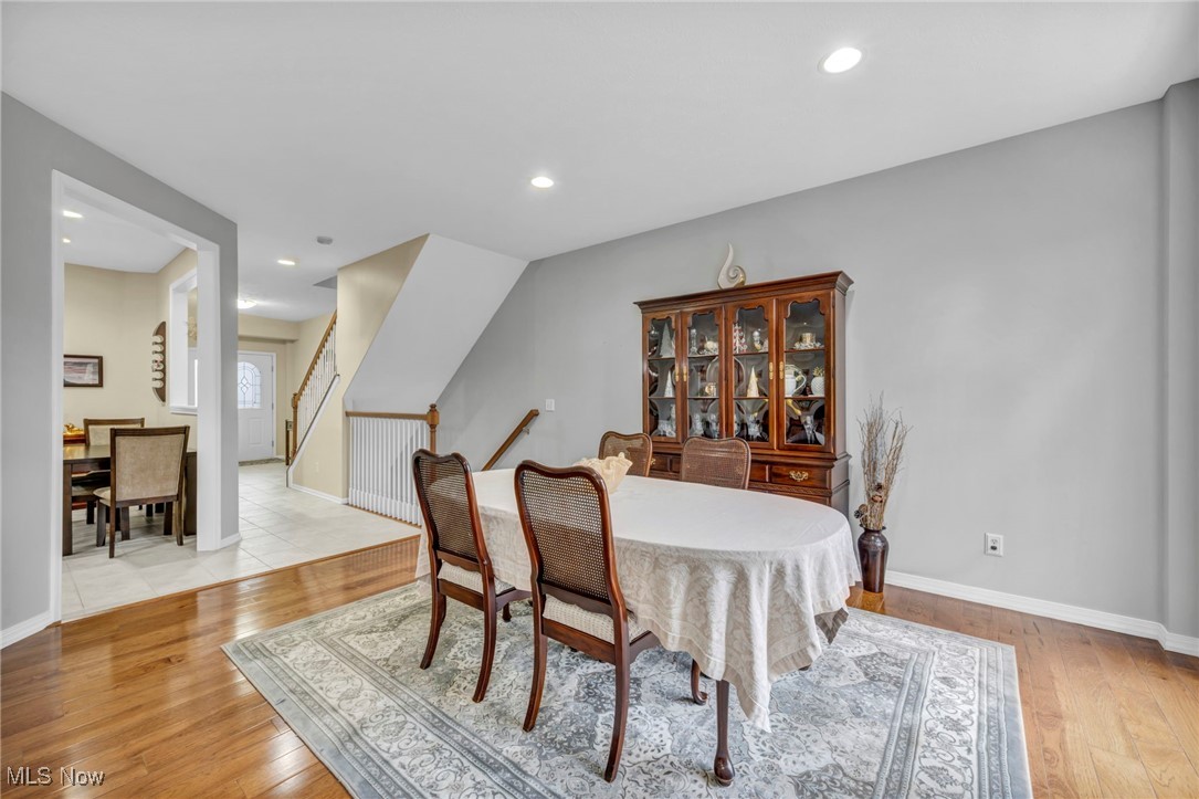 Vista Lago Condo - Residential