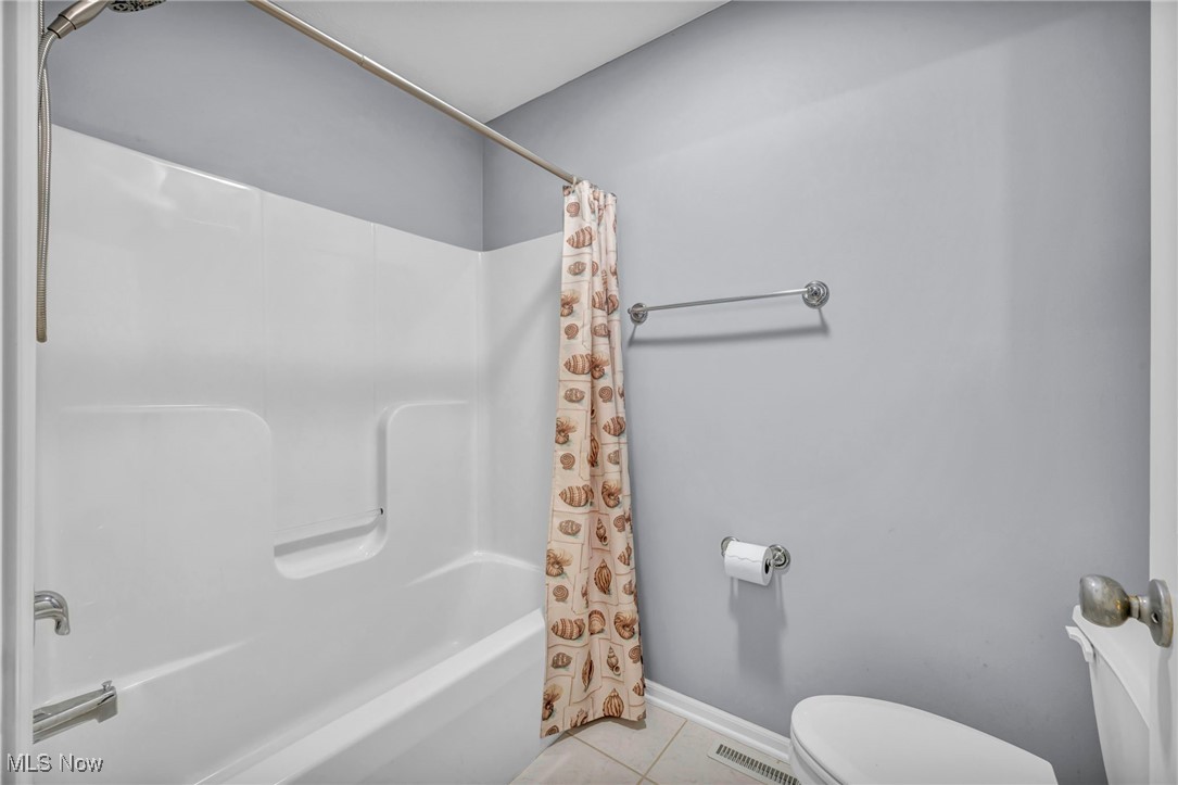 Vista Lago Condo - Residential