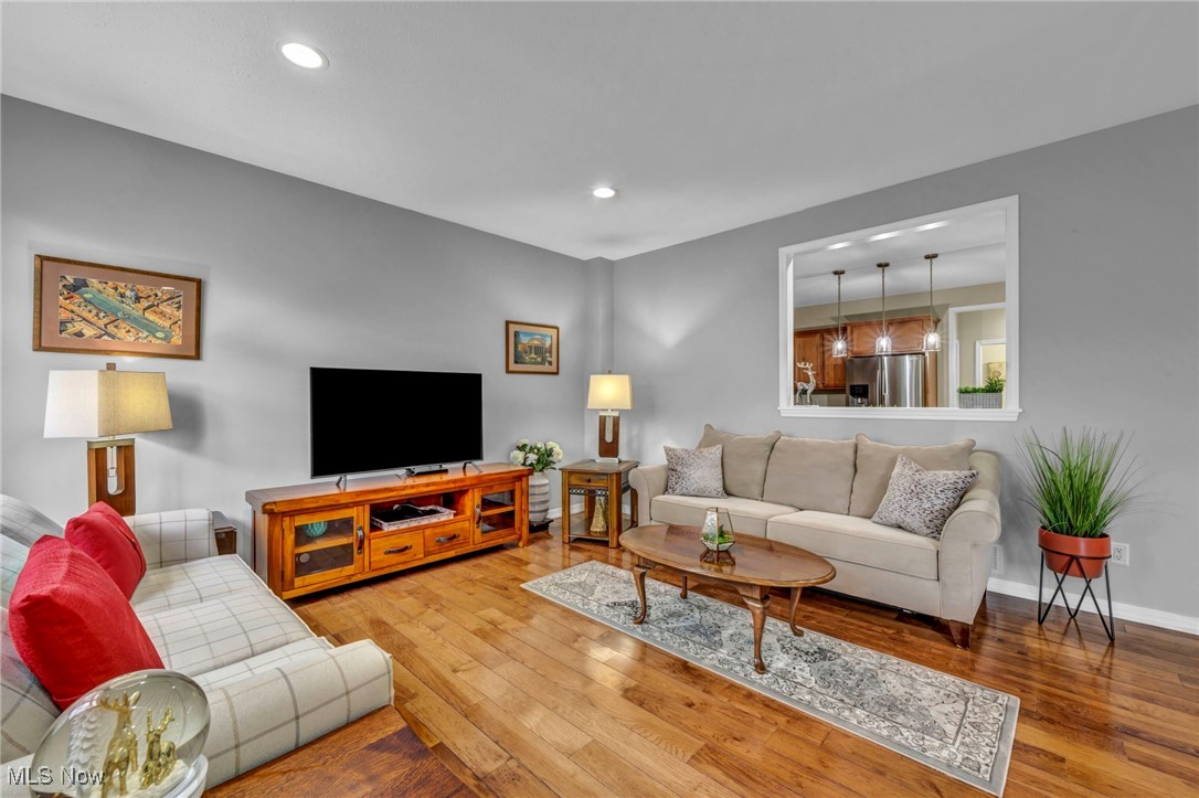 Vista Lago Condo - Residential