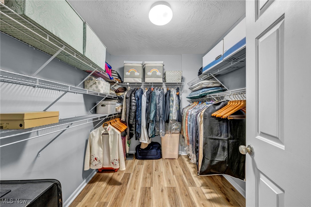 Vista Lago Condo - Residential