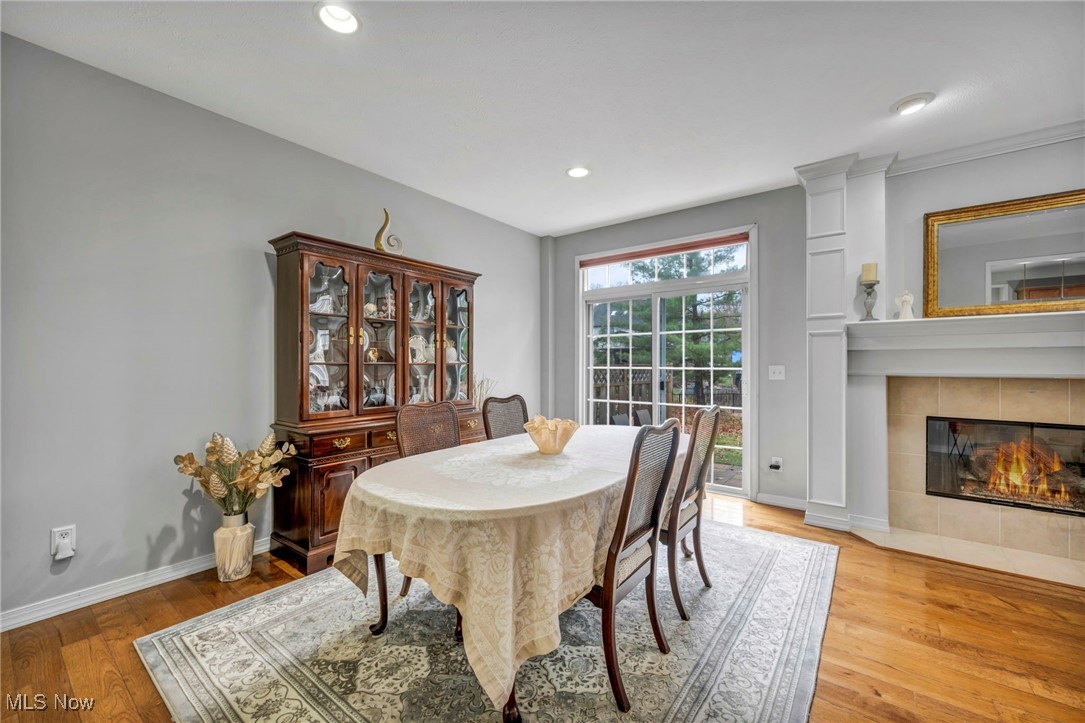 Vista Lago Condo - Residential