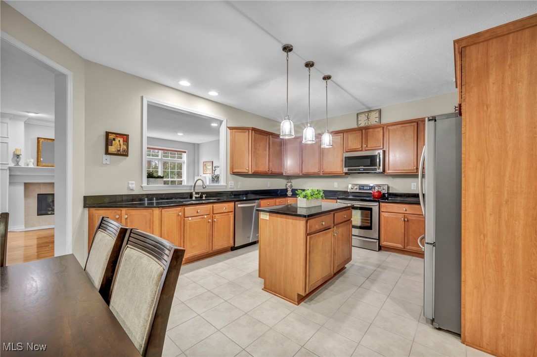 Vista Lago Condo - Residential