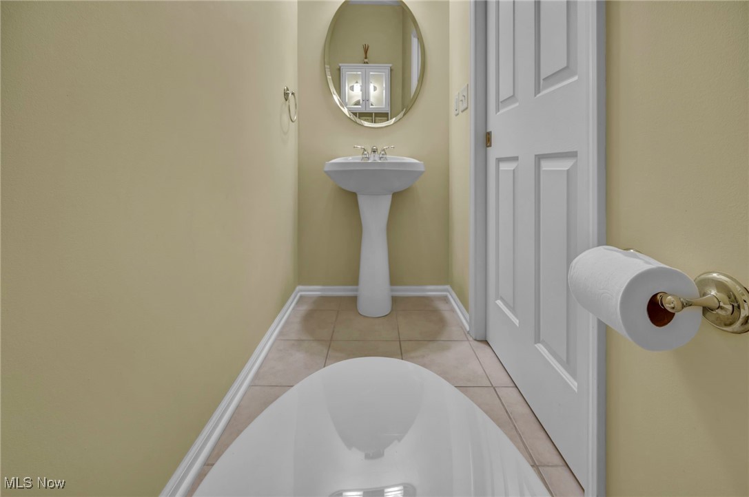 Vista Lago Condo - Residential