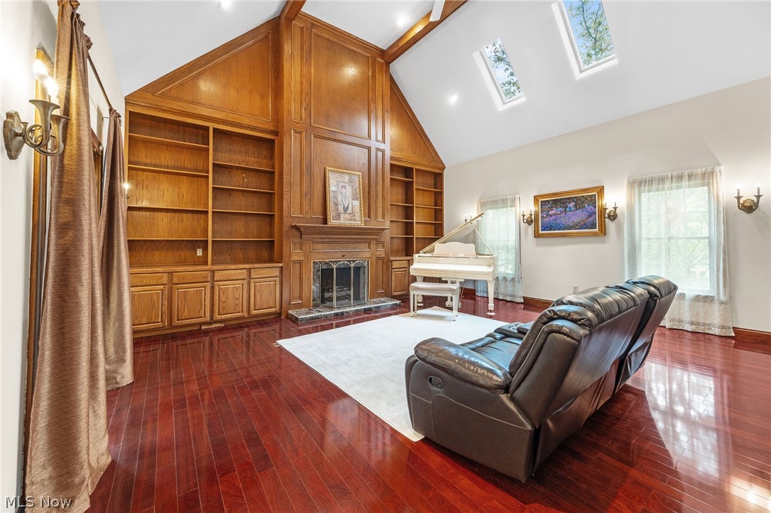 Woods of Williamsburg - Residential