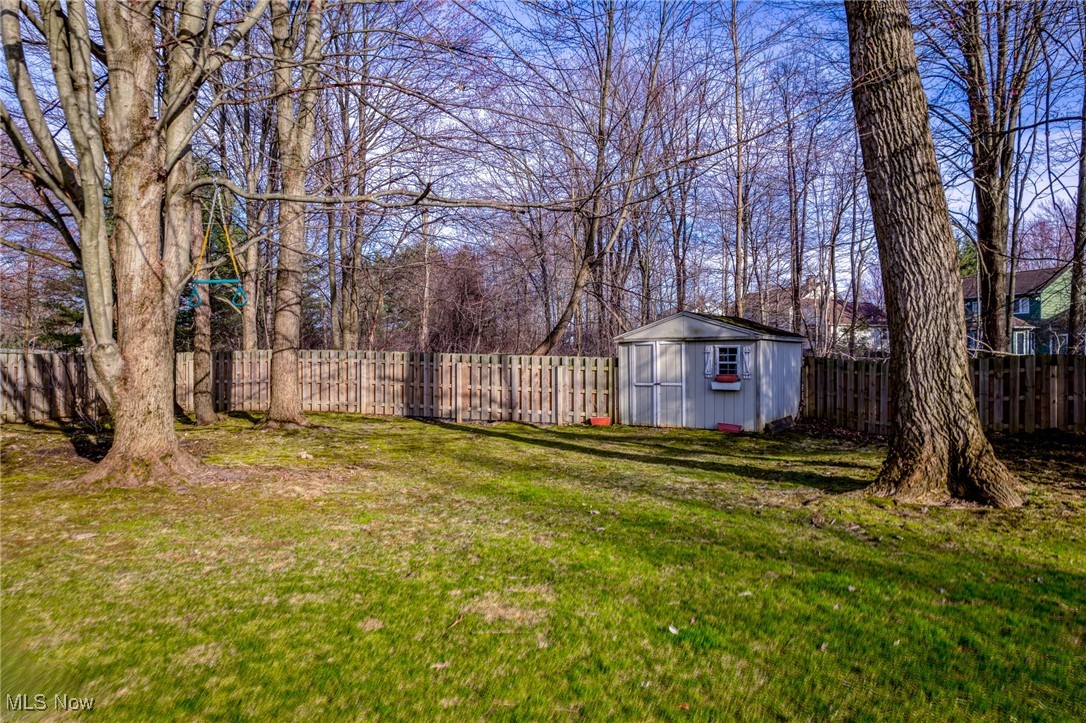 6925 Waterpepper Circle, Solon, Ohio image 9