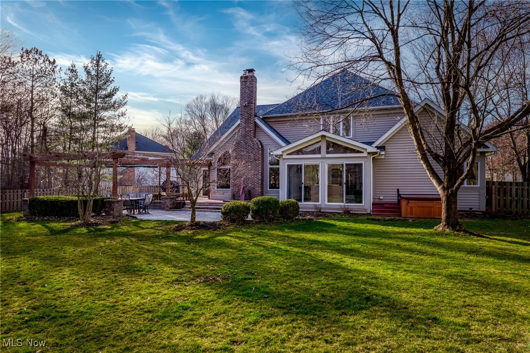 6925 Waterpepper Circle, Solon, Ohio image 8