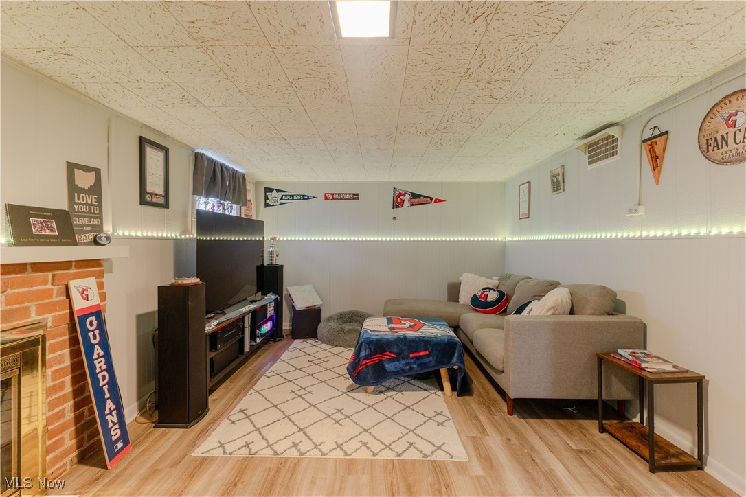 4541 South Hills Drive, Cleveland, Ohio image 18