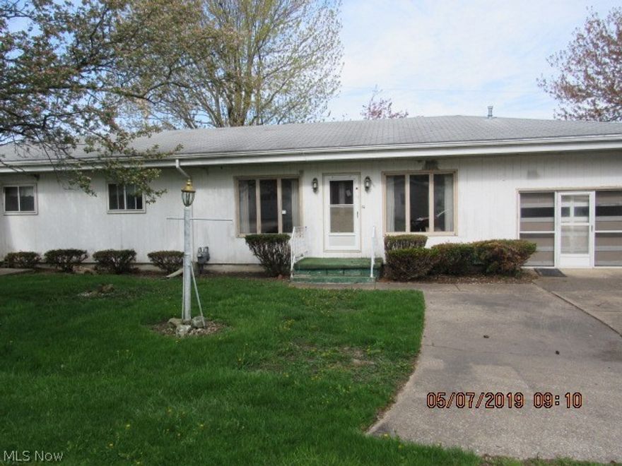 Huge potential in this property with your hard work. This is a great opportunity to own a vacation home or buy for a personal home.