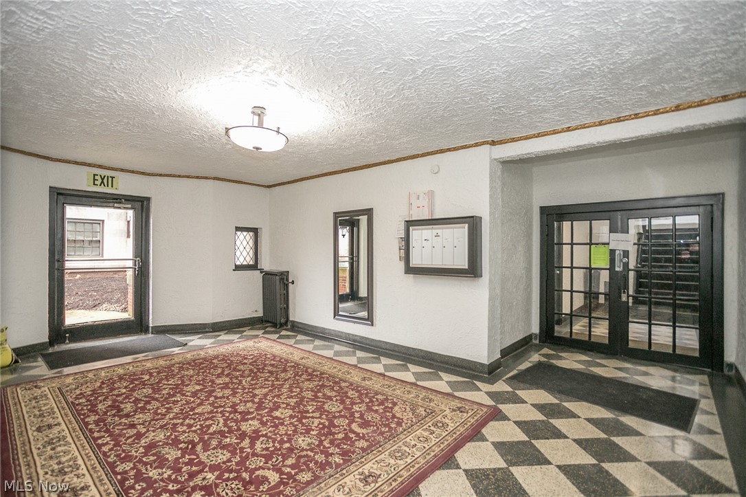 Cedar Glen Condo - Residential
