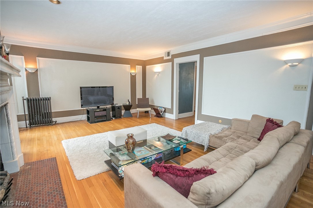 Cedar Glen Condo - Residential