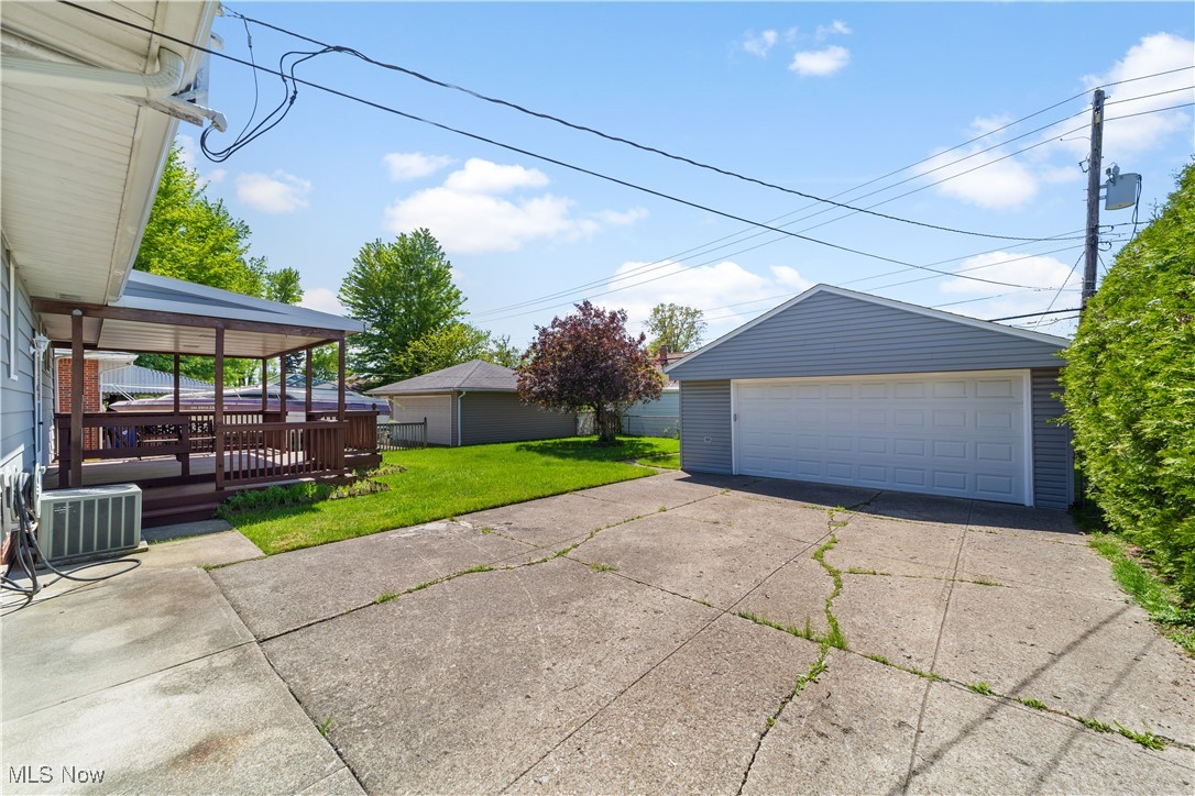 4760 Autumn Lane, Brooklyn, Ohio image 32