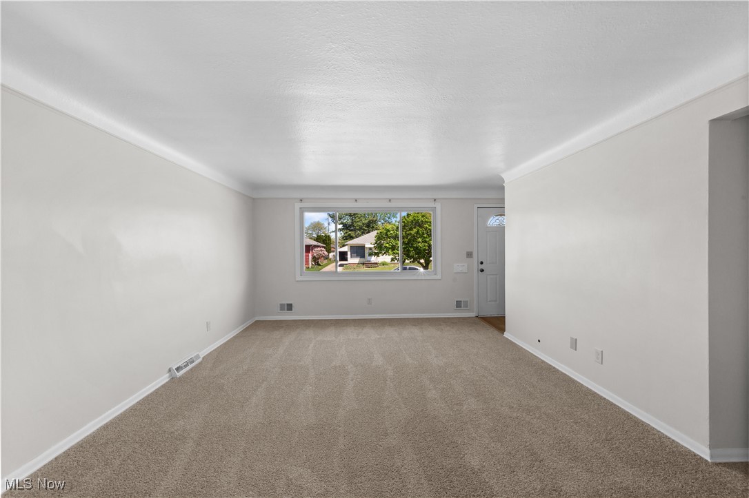 4760 Autumn Lane, Brooklyn, Ohio image 4