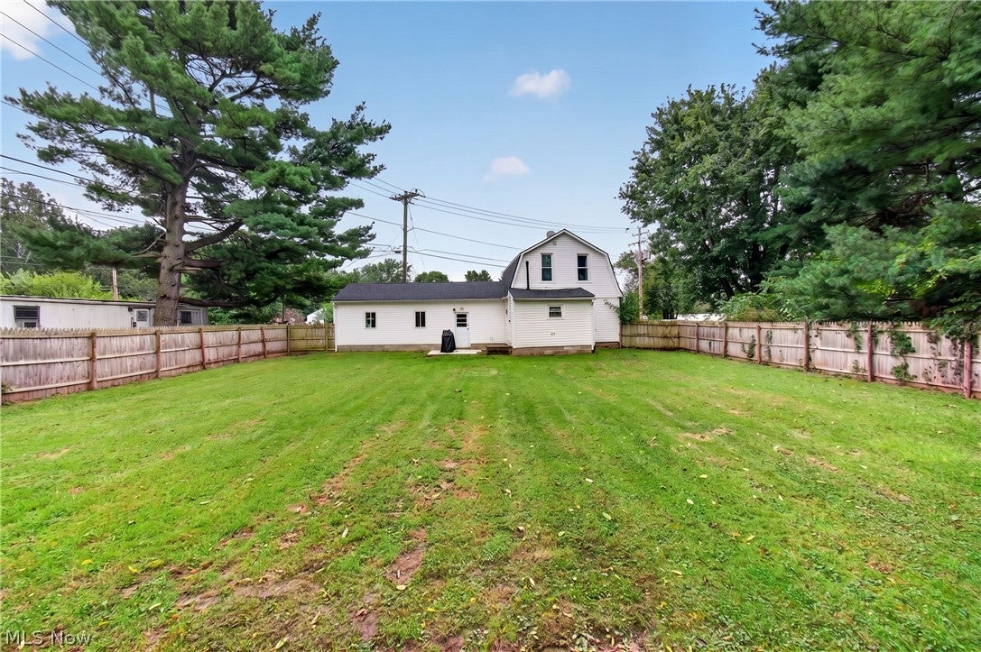 312 N Bauer Road