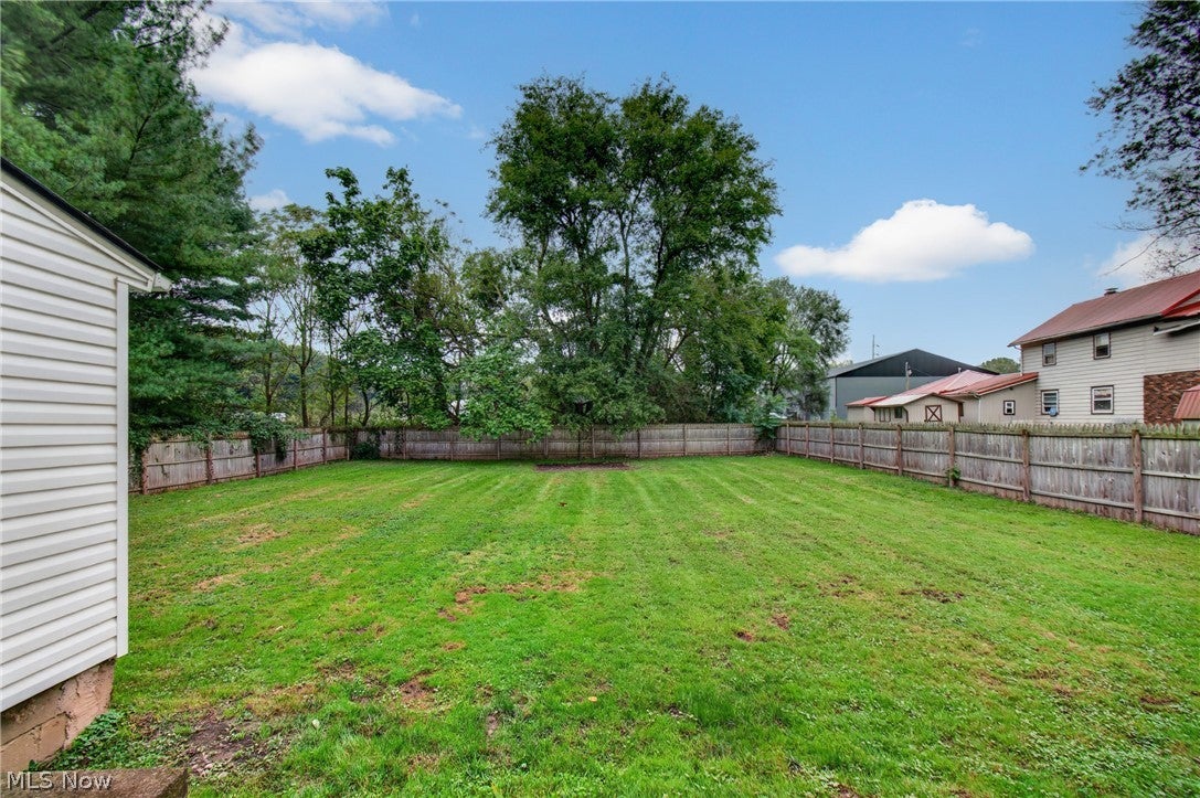312 N Bauer Road