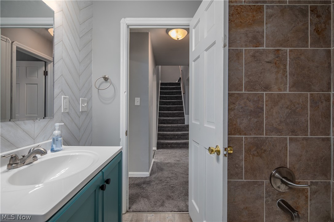 Ridgewood 02 - Residential