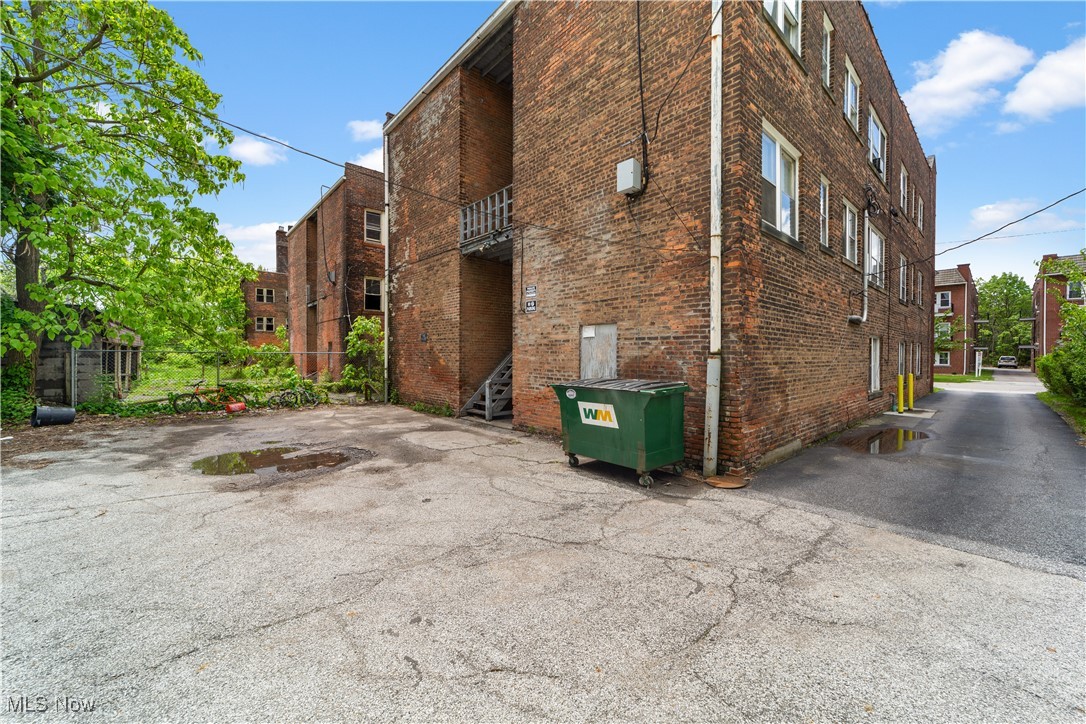 3303 E 149th Street