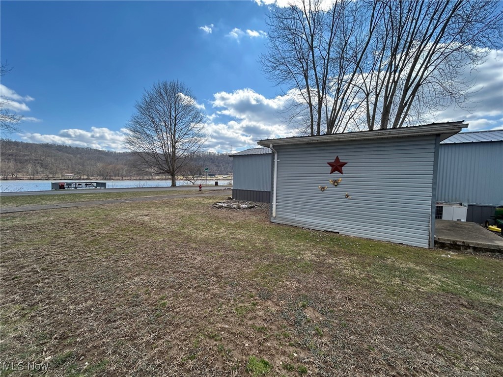 43 Front Drive, New Matamoras, Ohio image 10