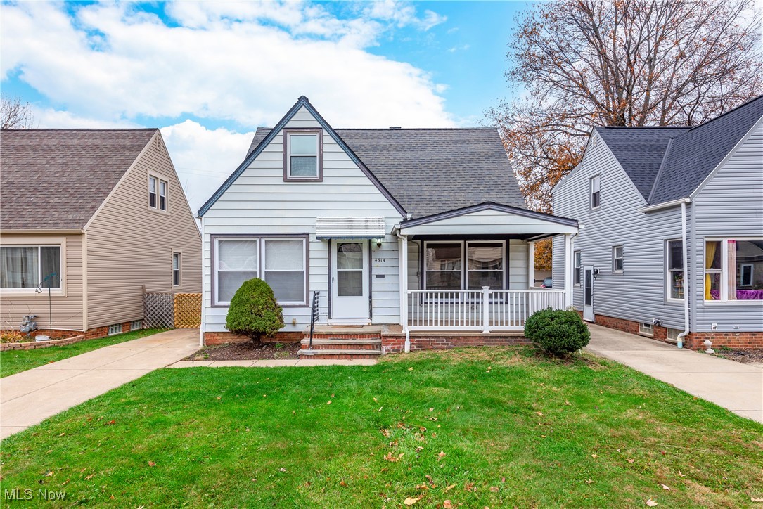 Easy to show. The house is available for immediate move in.