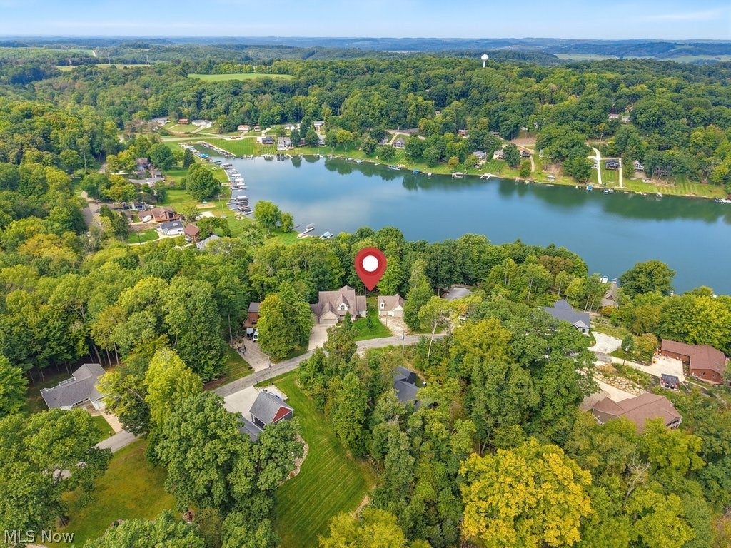 10 Cayuga Trail
