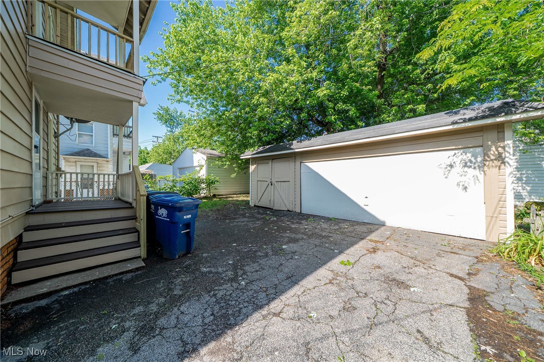 Land & Home Companys 01 - Residential Income