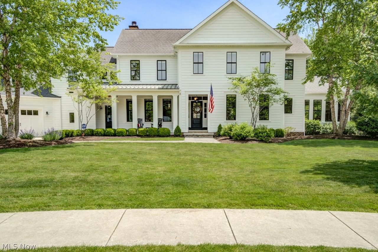 Photo 1 of 50 — 260 Bramley Court, Chagrin Falls, OH 44022