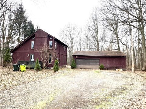 Homes For Sale - 710 Russell Street<br/> Newton Falls, OH 44444