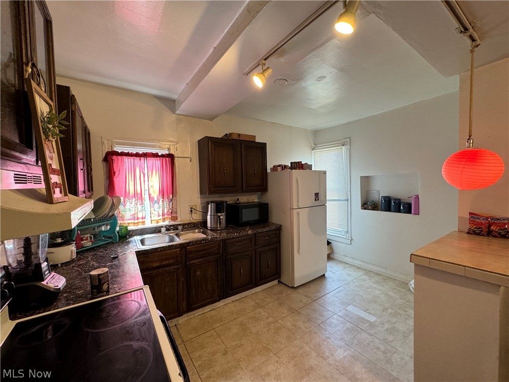 E S Davis Allotment - Residential Income