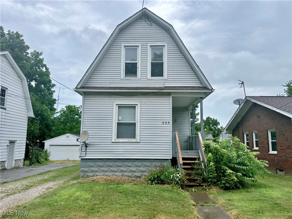 Welcome to this beautifully updated 3-bedroom, 1-bath home nestled in the heart of East Akron. Perfectly suited for first-time homebuyers or investors looking to add to their portfolio, this property offers move-in ready appeal with thoughtful upgrades throughout.
Step inside to find newer flooring and paint that adds a fresh, modern touch. Enjoy peace of mind with major updates already completed, including a new furnace (2024), a newer hot water tank, and new appliances in the kitchen—making daily living both comfortable and efficient.
The home also features a spacious back yard, perfect for outdoor activities.
Conveniently located near shopping, dining, and quick highway access, this home blends practicality with comfort. Whether you're looking to settle into your first home or expand your investment portfolio, this is an opportunity you won’t want to miss! Schedule your showing today!