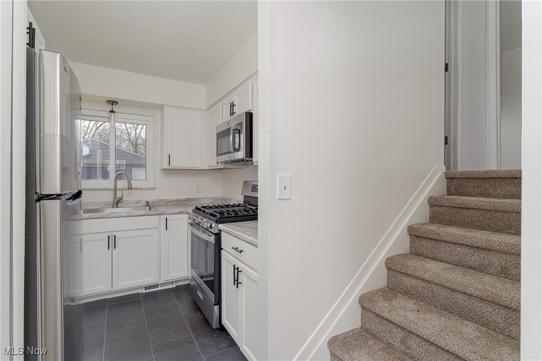 1191 Lloyd Avenue, Aurora, Ohio image 10