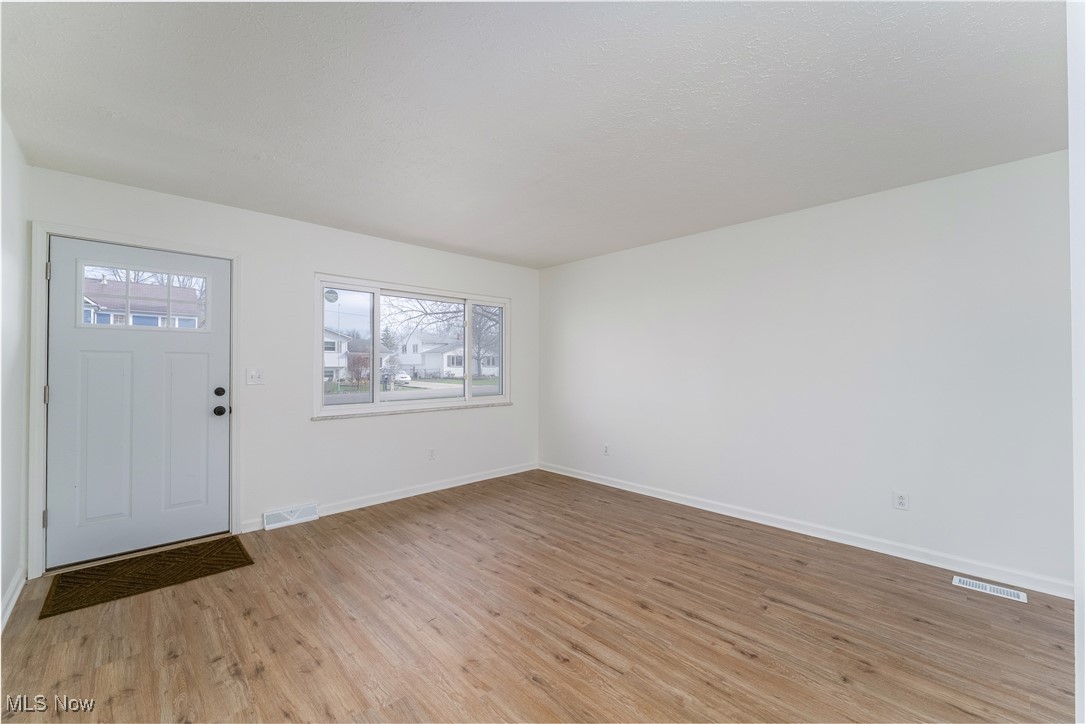 1191 Lloyd Avenue, Aurora, Ohio image 3
