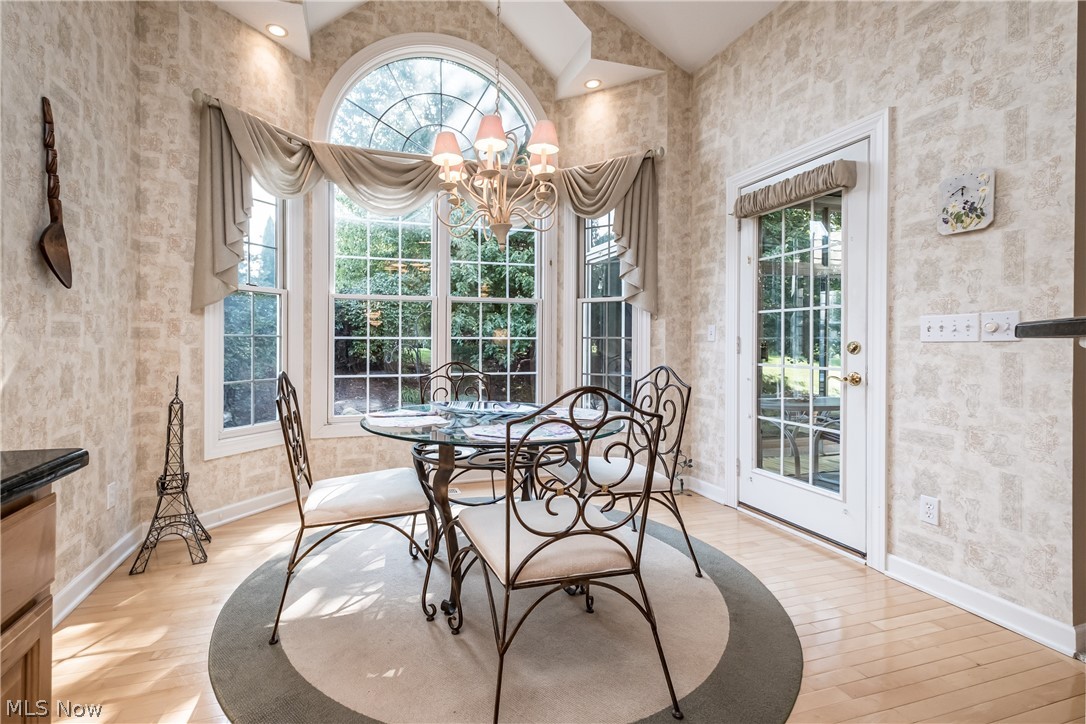 Hamlets Glenmoor Condo - Residential