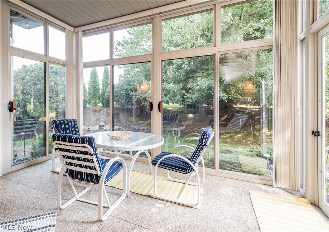 Hamlets Glenmoor Condo - Residential