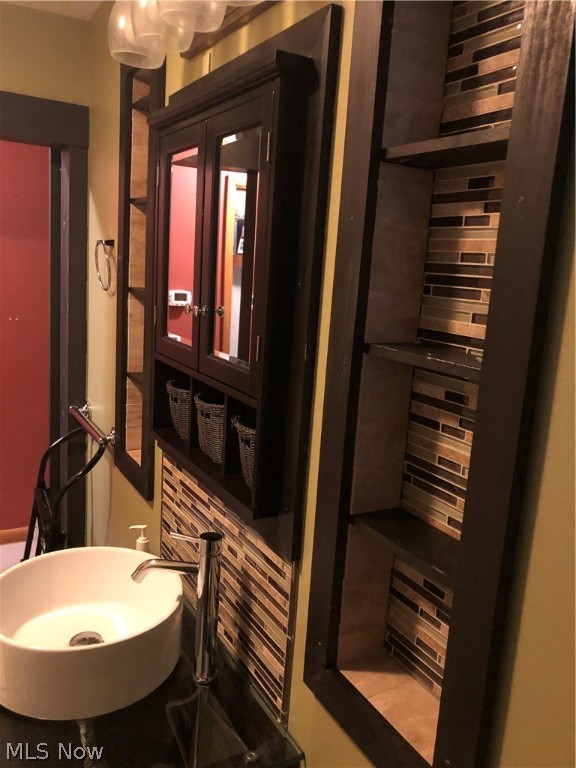 Tavener Mc Hugh Adn - Residential