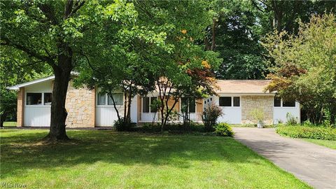 Single Family Residence in Independence OH 8355 Dalepoint Road.jpg