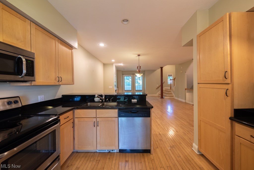 Belshire Court Condos - Residential Lease