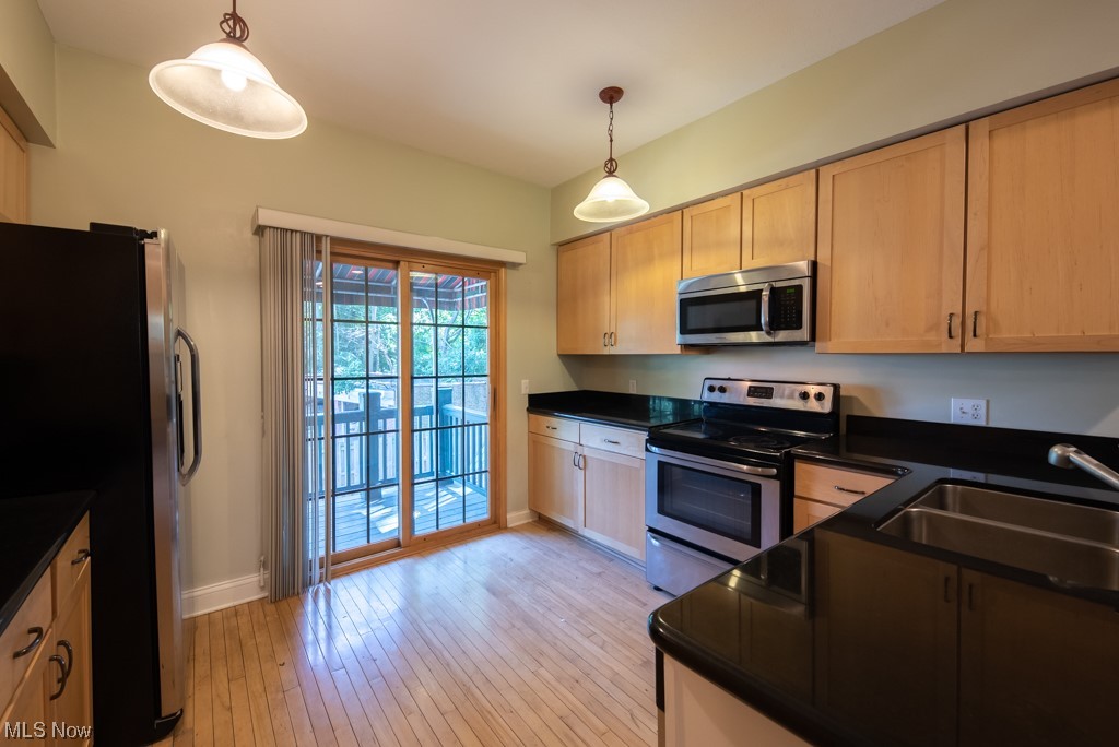 Belshire Court Condos - Residential Lease