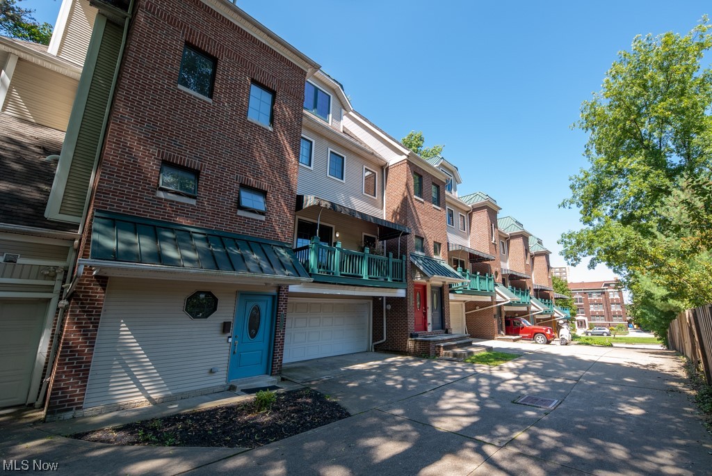 Belshire Court Condos - Residential Lease