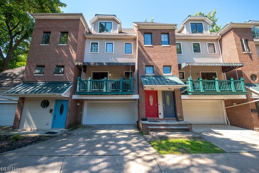 Amazing opportunity in the Coventry Area. This will maintained property features an open floor plan, 3 bedroom, 2.5 bath and a floor plan that is perfect for entertaining. This townhouse is close to everything! Close Cleveland Clinic, UH, Coventry Road, and Little Italy. With in walking to distance to Coventry Village dining and shops. Schedule a showing today